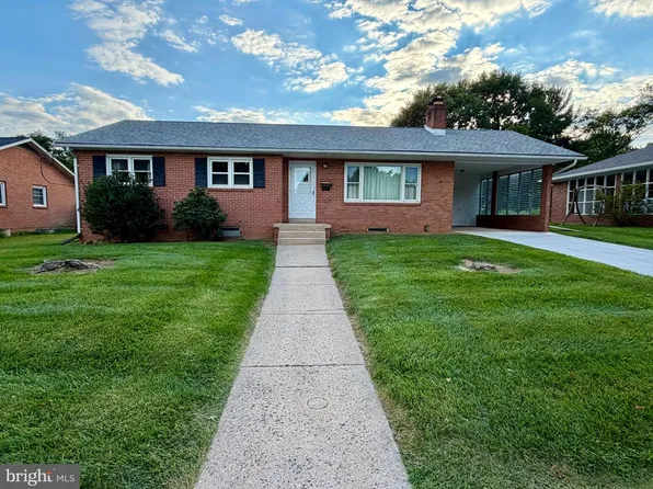 227 Wyngate Dr, Frederick, MD 21701