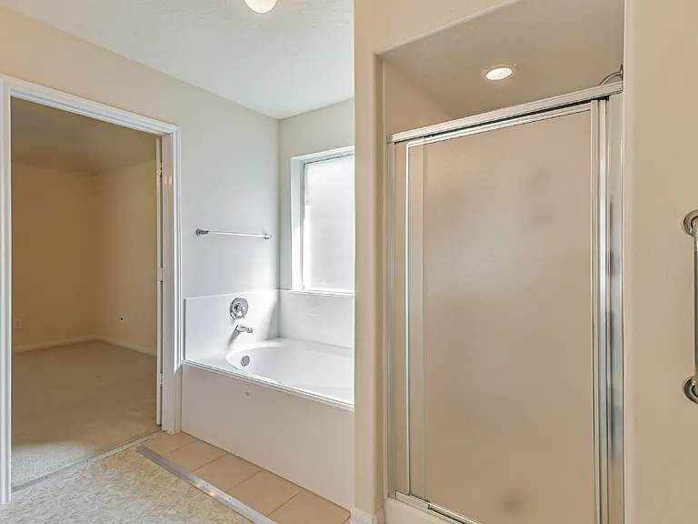5329 Morgan Oak Dr — Photo 24
