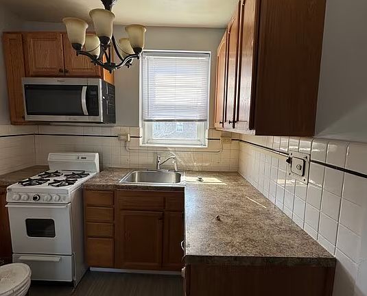 2nd image of 628 Wynnewood Rd Floor 3