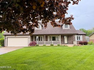 231 Saint Paul Dr, Fremont, OH 43420