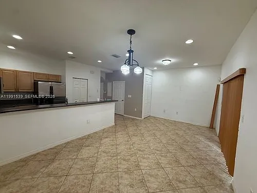 4920 SW 140th Ter #4 Photo 1