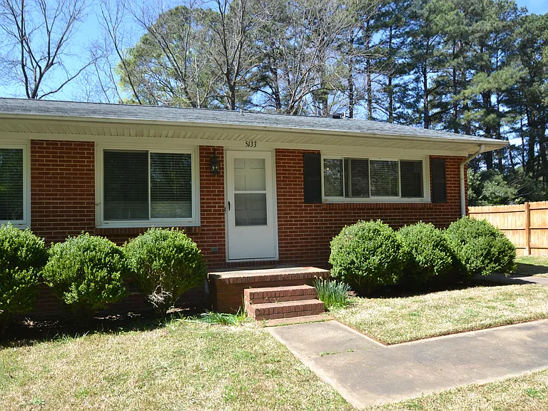 5133 Lundy Dr — Photo 2