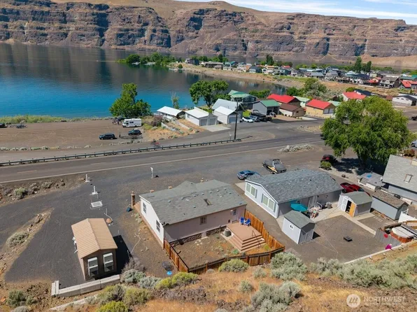 1198 N Section Place, Quincy, WA 98848