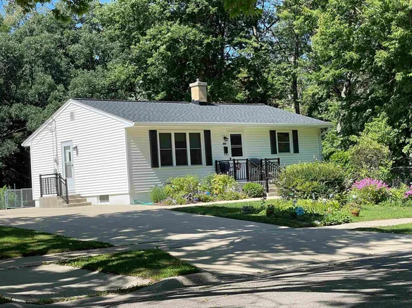 5541 Dahlen Dr, Madison, WI 53705