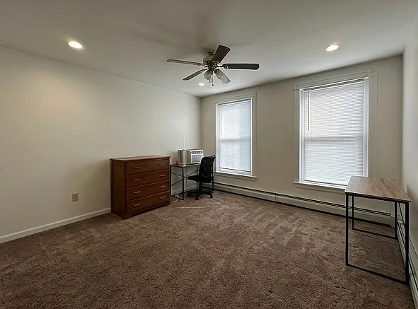 Building Photo - 627 Parkhill St #1