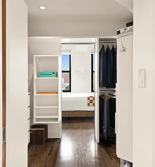 315 7th Ave #10B — Photo 4