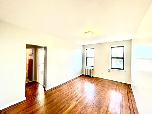 Rented by Pear NYC LLC | media 40