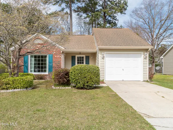 203 E Cameron Court, Jacksonville, NC 28546