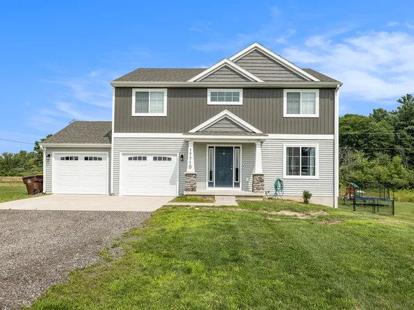17710 Ritchie Ave W, Sand Lake, MI 49343