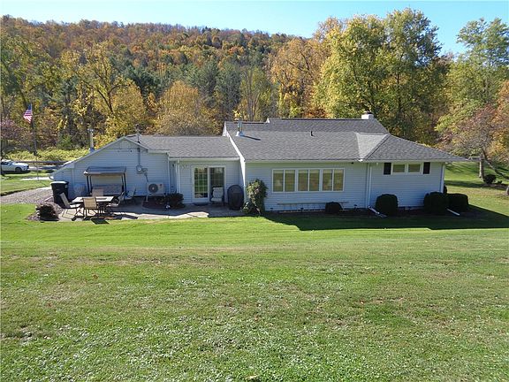 3rd image of 1016 Hendy Hollow Rd