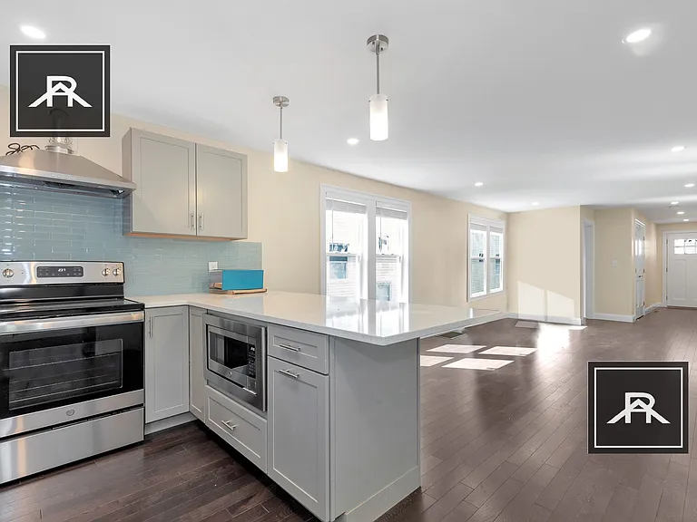 45 Wright Ave #1 — Photo 3