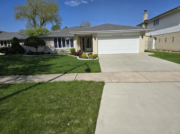 10408 S Knox Ave, Oak Lawn, IL 60453