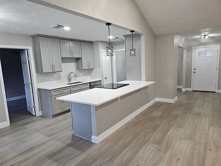 22530 John Rolfe Ln — Photo 5
