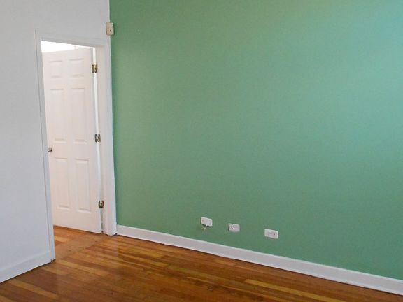 2nd image of 1337 S Fairfield Ave #2