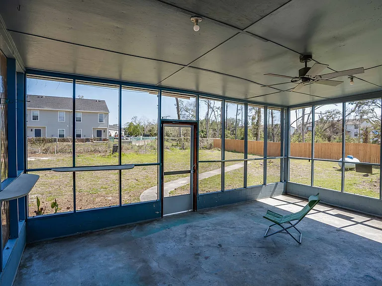 217 Cactus St — Photo 14