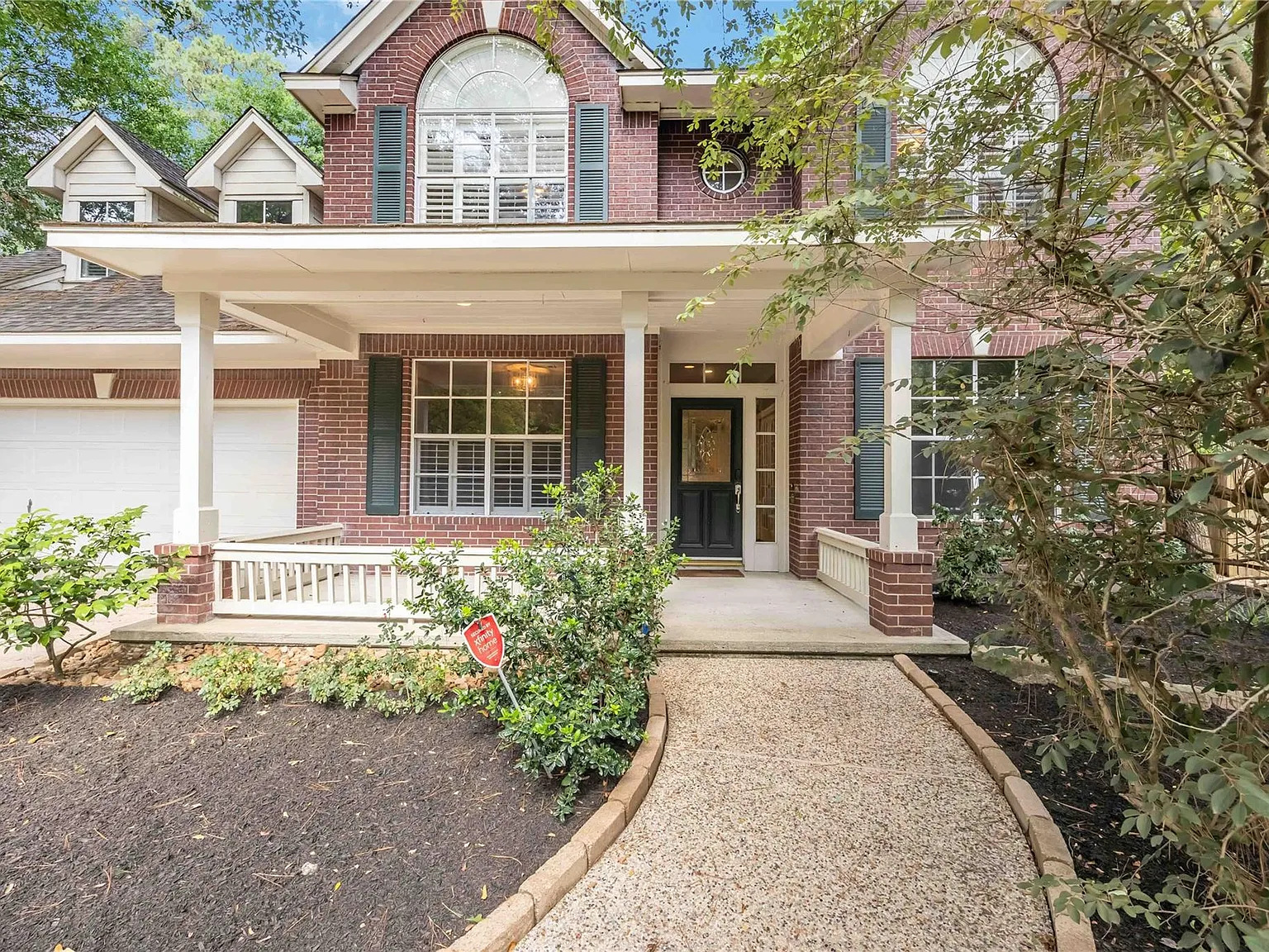 5 bed, 3.5 bath, 3323 sqft, $4,500 — Photo 3
