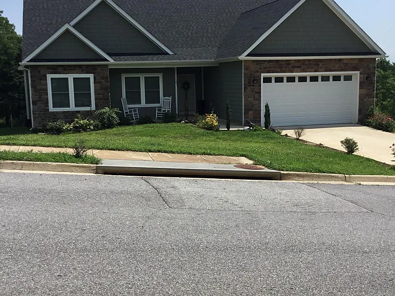 101 Stonewall Jackson Blvd — Photo 7