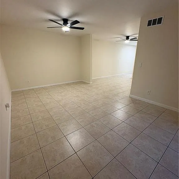 333 SE Martin Ave #1-F — Photo 2