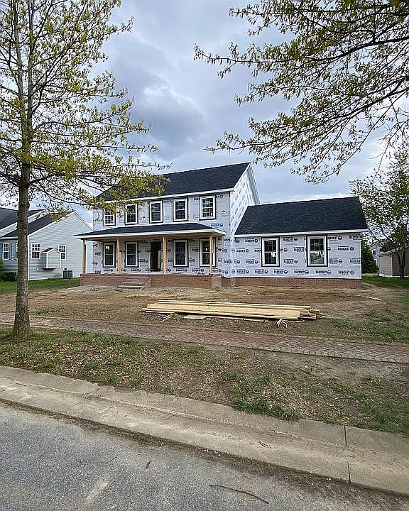 1st image of 303 Edmonson Ln