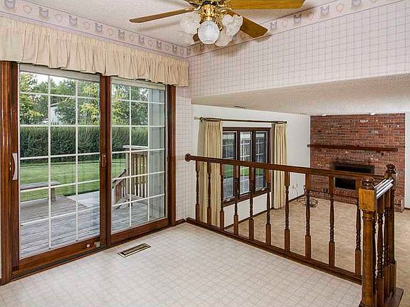 3rd image of 3171 Fairmeadow Dr