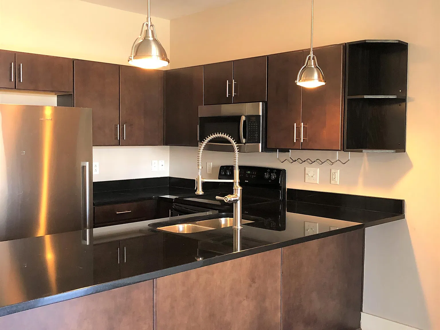 817 District Lofts - 211 — Photo 2