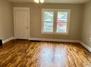 323 E Kathleen St #323, Sikeston, MO 63801