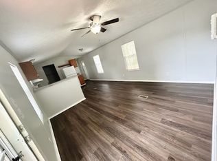 4517 W Peachtree Ct, Peoria, IL 61604