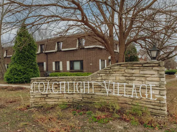 15987 West Greenfield AVENUE, New Berlin, WI 53151