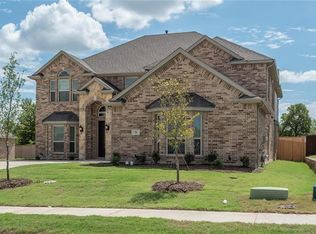 916 State St, Desoto, TX 75115