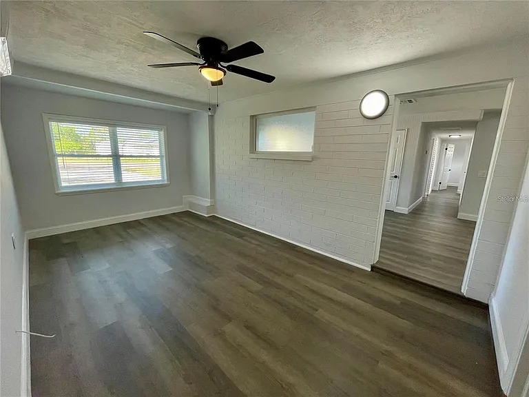 603 Conrad Dr — Photo 8