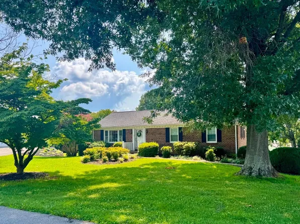 103 Old Post Rd, Lynchburg, VA 24502