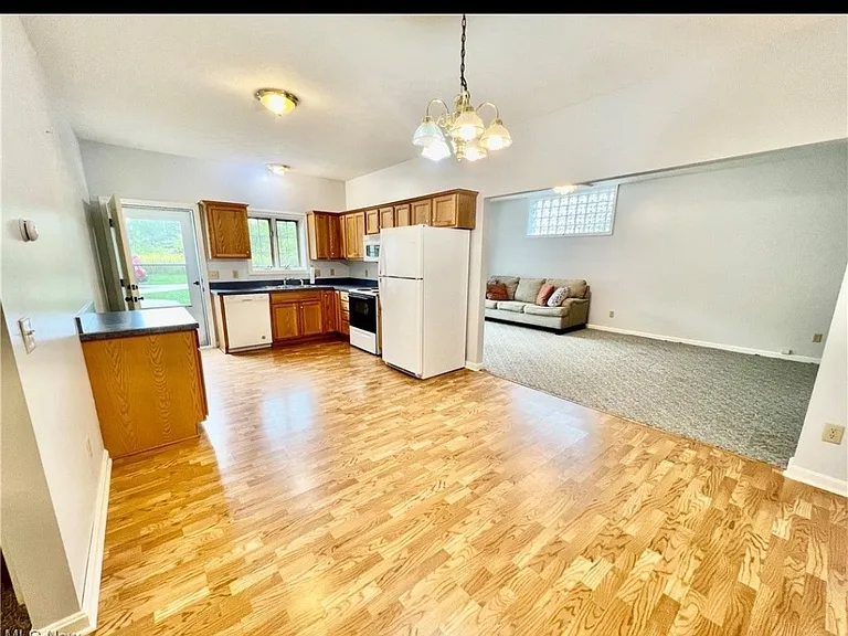 2919 Cliftmont Ave NE — Photo 24
