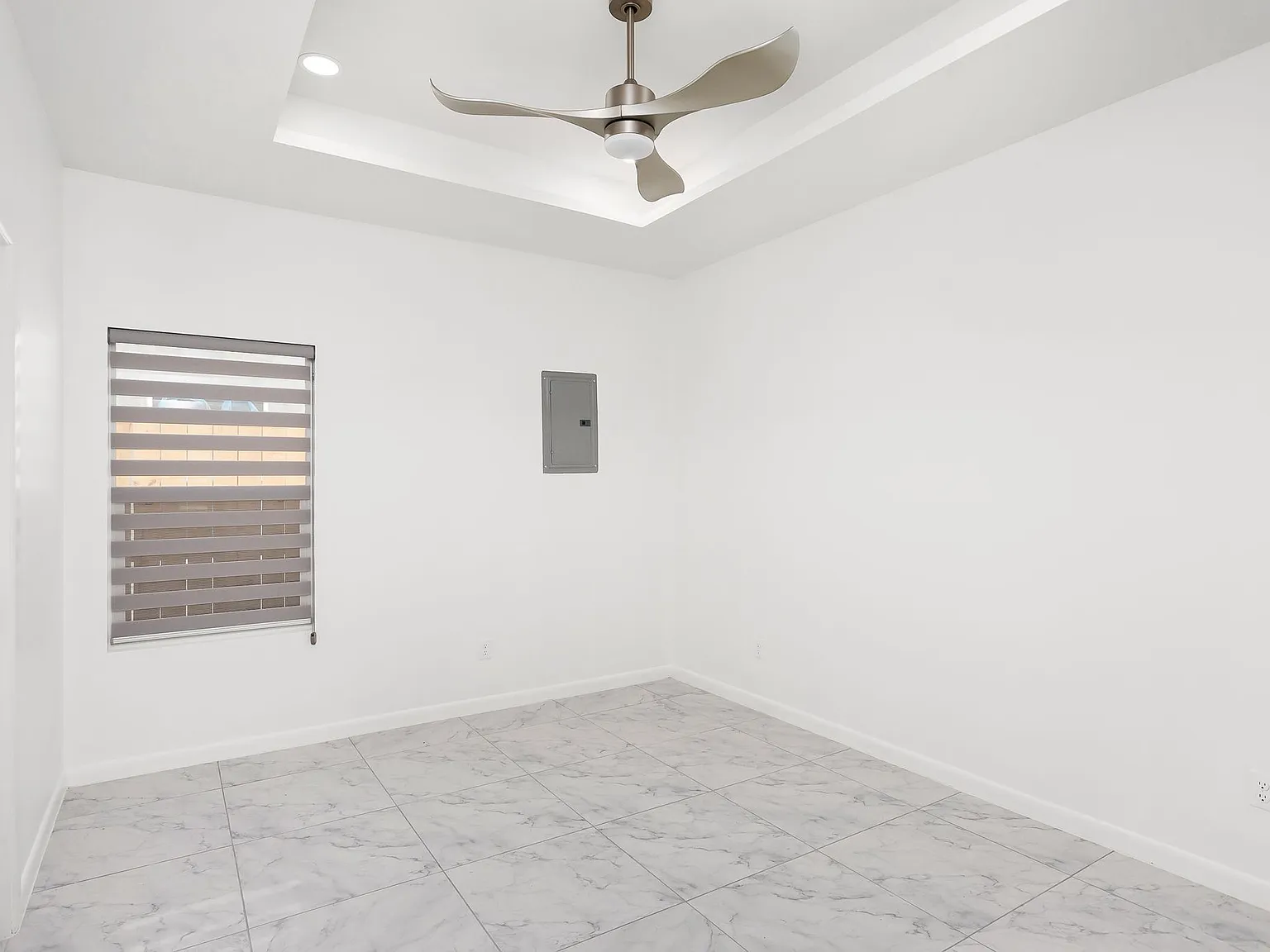 2 bed, 2.0 bath, 1150 sqft, $1,250 — Photo 2