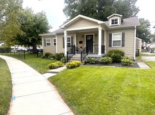 1053 Willow Dr, Indianapolis, IN