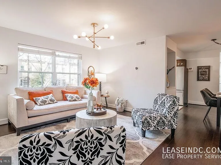 907 Euclid St NW #102 — Photo 2