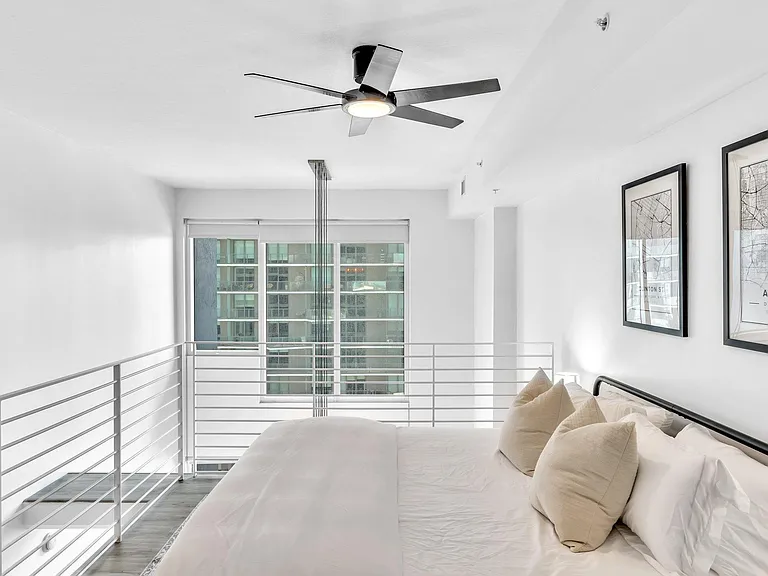 60 SW 13th St #1810 — Photo 15