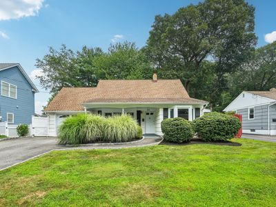 26 Center Street, Pearl River, NY, 10965