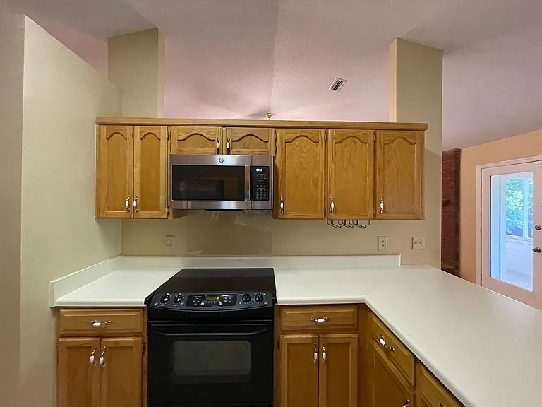 2804 Partridge Ln — Photo 8