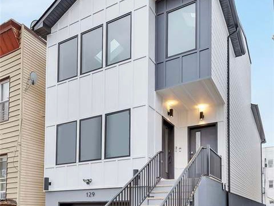 1st image of 131 Congress St #2