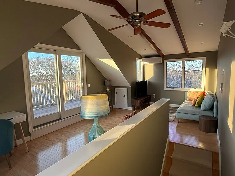 4 Willow Dr #3 — Photo 8