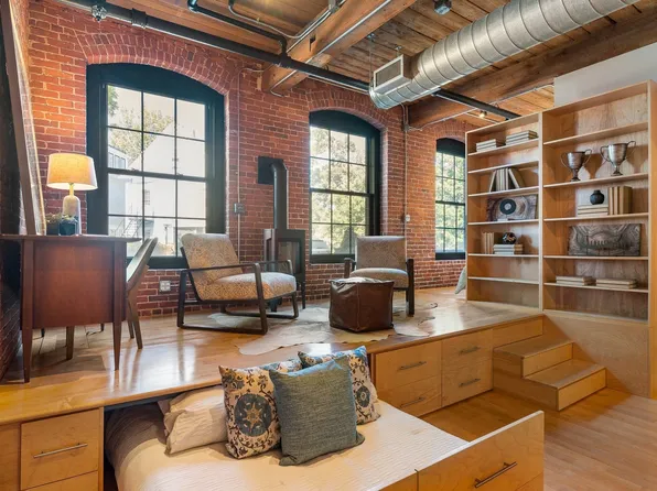 1 Tannery Brook Row Unit 1E, Somerville, MA 02144