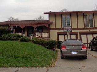 2721 Stoneleigh Dr, Lansing, MI 48910