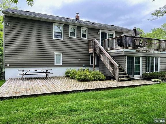 2nd image of 9 Glenwood Way