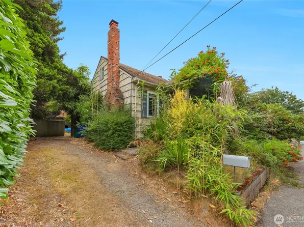 4563 34th Avenue W, Seattle, WA 98199