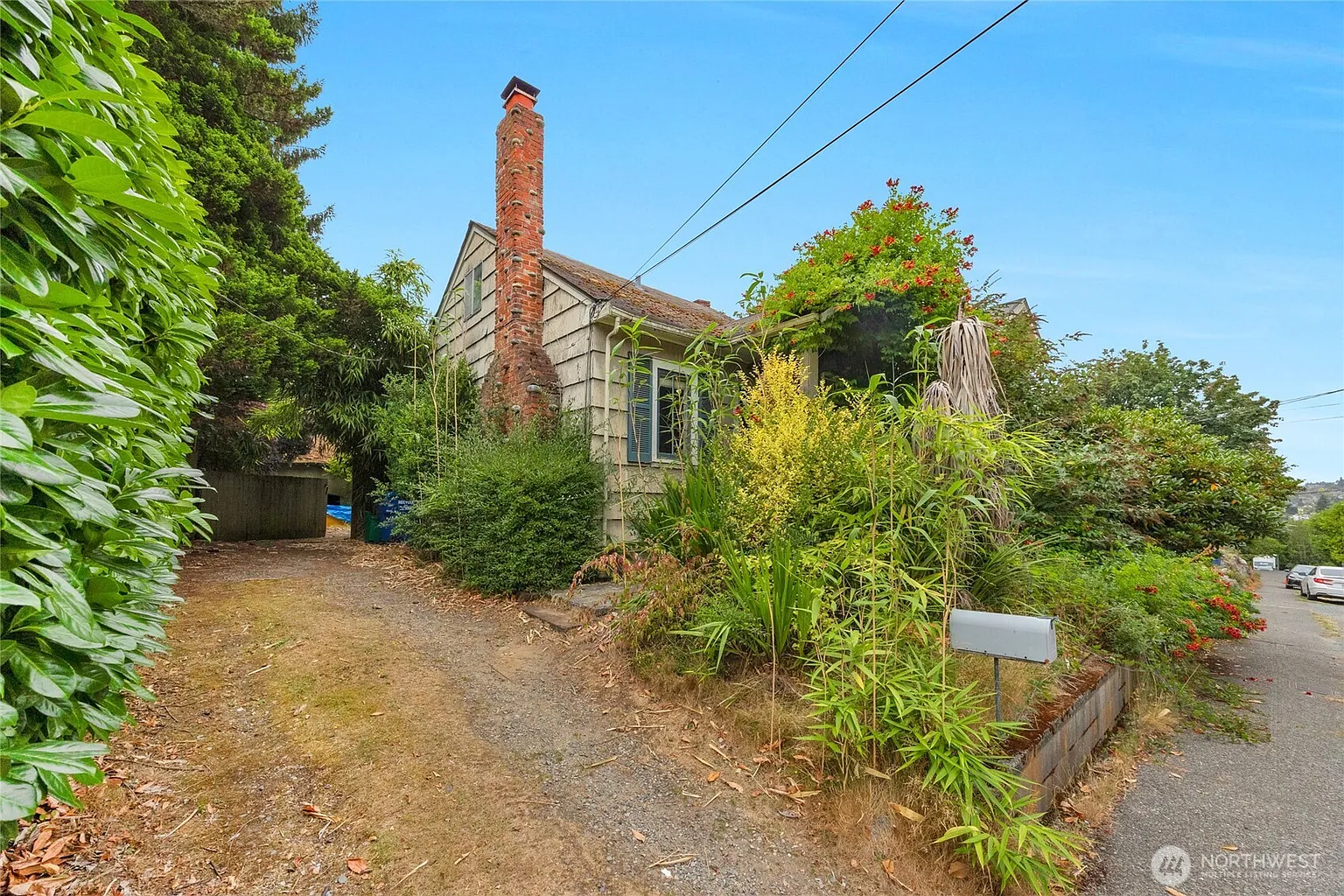 4563 34th Avenue W photo 1