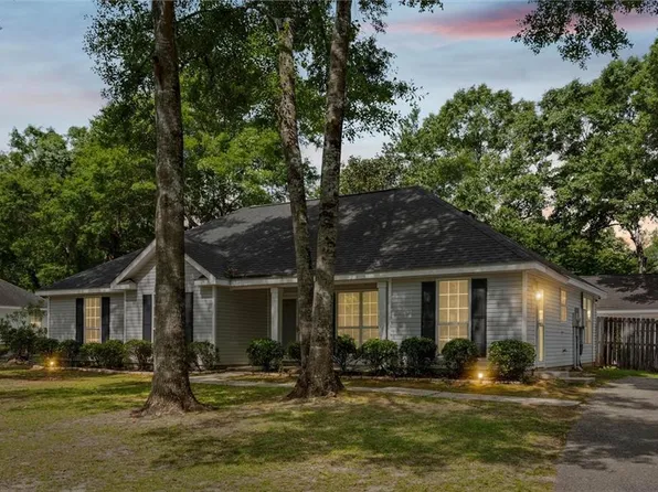 6740 Barnes Dr E, Theodore, AL 36582