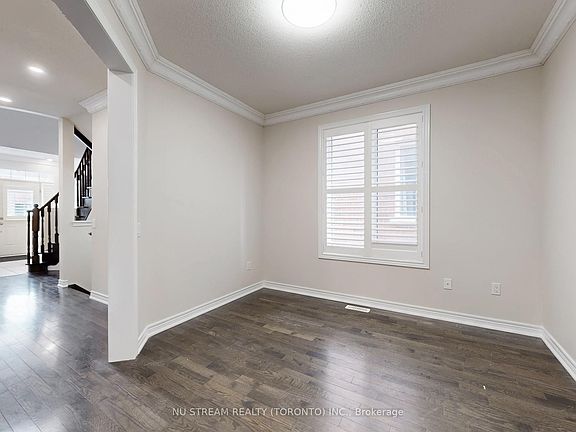 4th image of 224 Aspenwood Dr