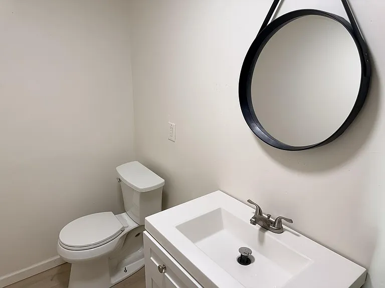409 W Mable St — Photo 13