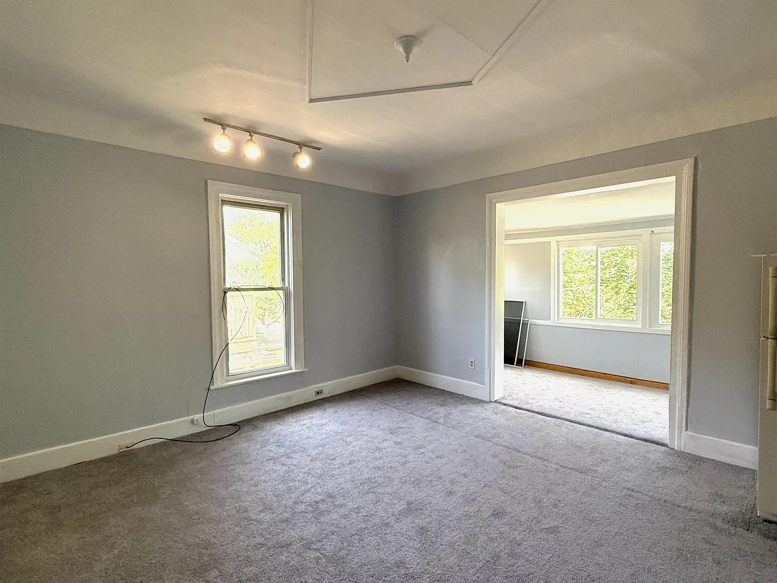 1 bed, 1.0 bath, 430 sqft, $800 — Photo 2