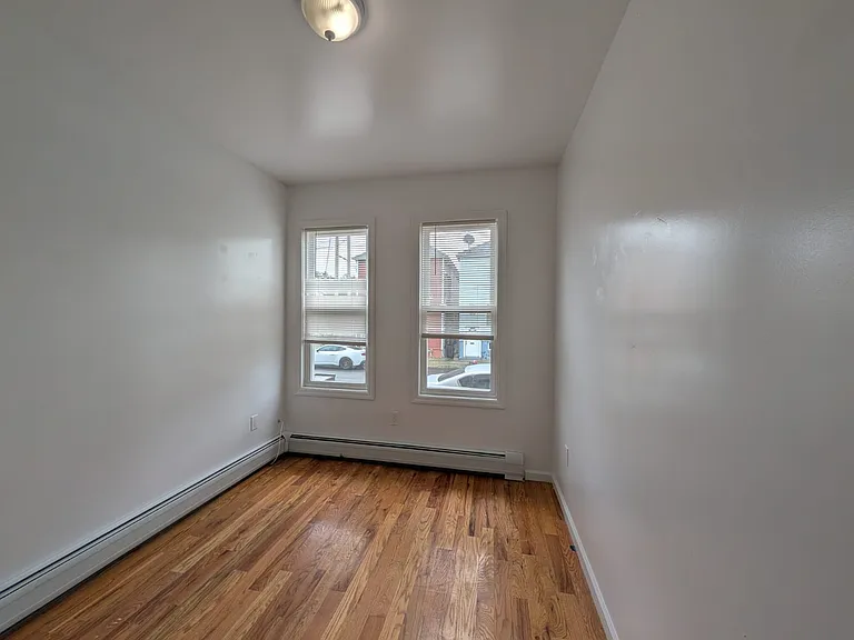 103 Van Winkle Ave #1 — Photo 4